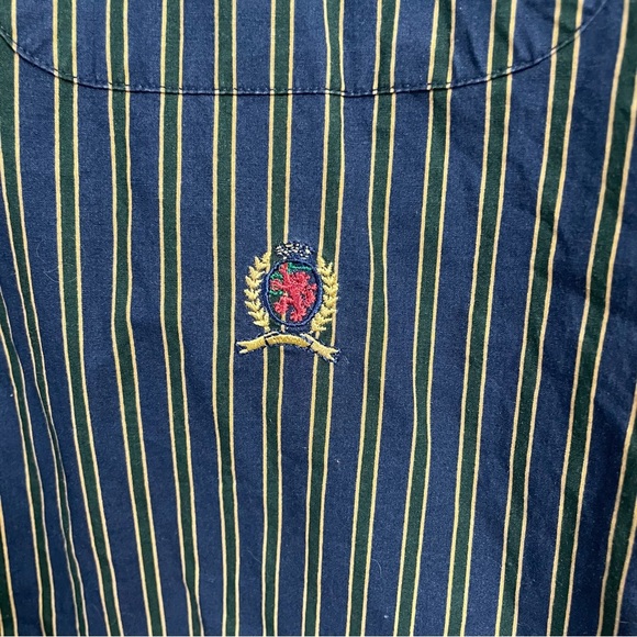 Vintage Tommy Hilfiger Button Up Shirt Mens Medium Blue Stripes Crest Logo 90s M - Picture 3 of 9